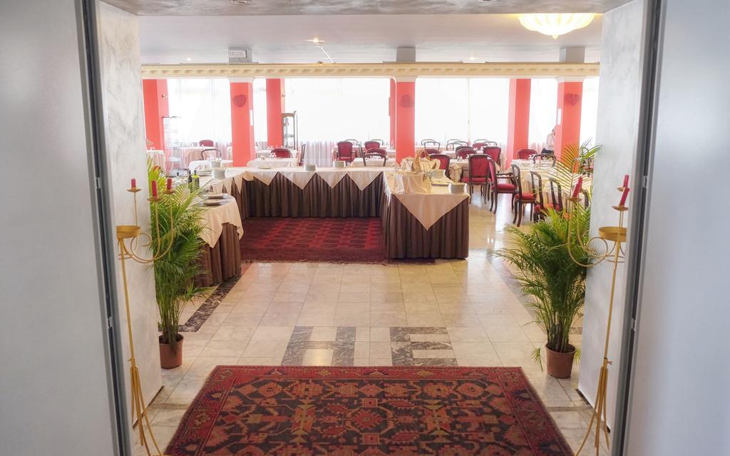 Hotel Terme Eden Абано Терме Екстериор снимка