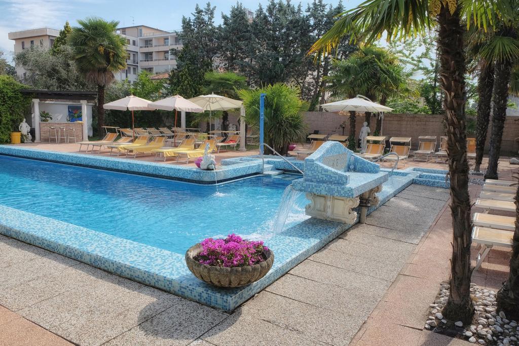 Hotel Terme Eden Абано Терме Екстериор снимка